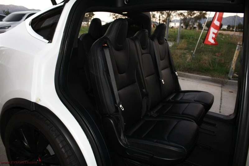 2017 Tesla Model X - Image 14 of 21
