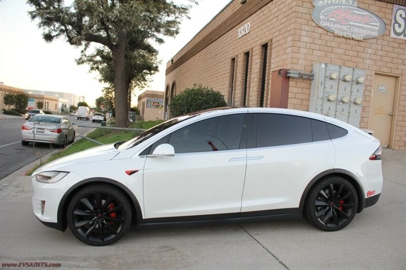 2017 Tesla Model X - Image 4 of 21
