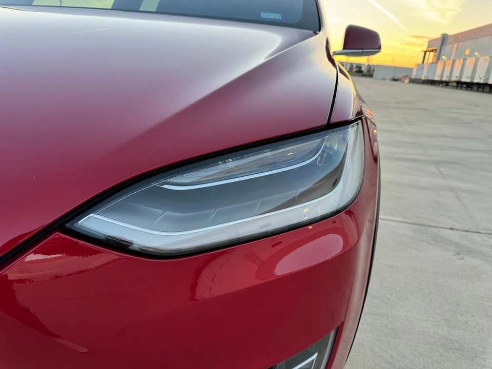2017 Tesla Model X - Image 20 of 31