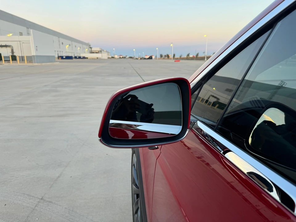 2017 Tesla Model X - Image 22 of 31