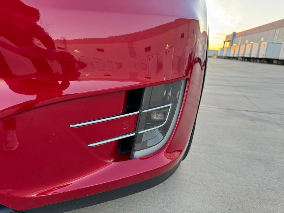 2017 Tesla Model X - Image 18 of 31