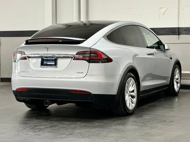 2017 Tesla Model X - Image 12 of 21