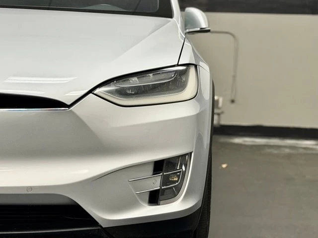 2017 Tesla Model X - Image 8 of 21