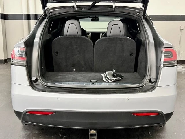2017 Tesla Model X - Image 15 of 21
