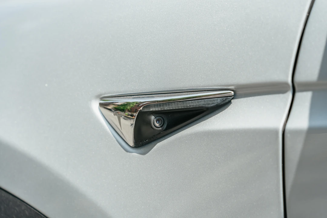 2017 Tesla Model X - Image 27 of 31