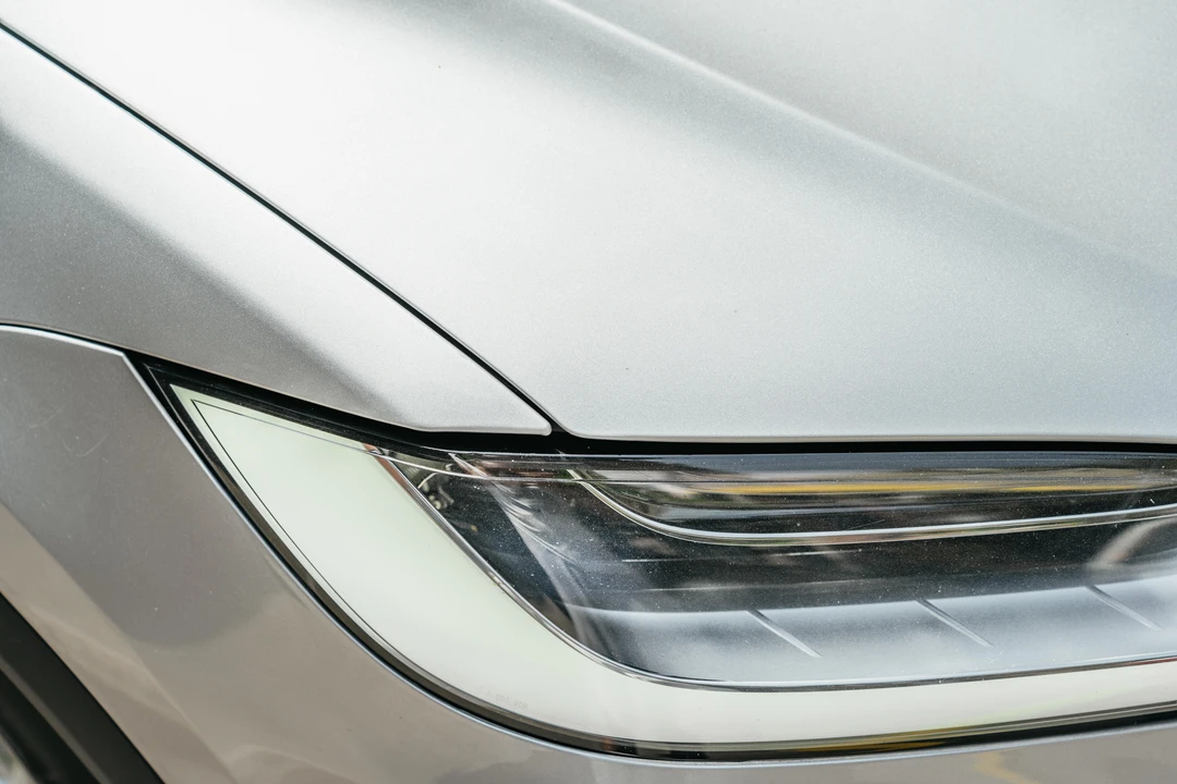2017 Tesla Model X - Image 12 of 31