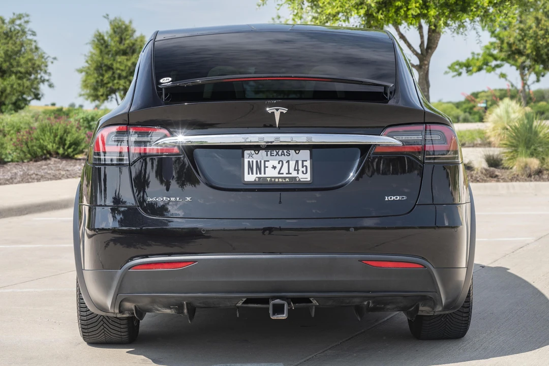 2017 Tesla Model X - Image 5 of 31
