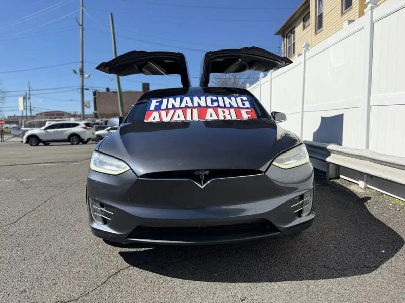 2017 Tesla Model X - Image 2 of 12
