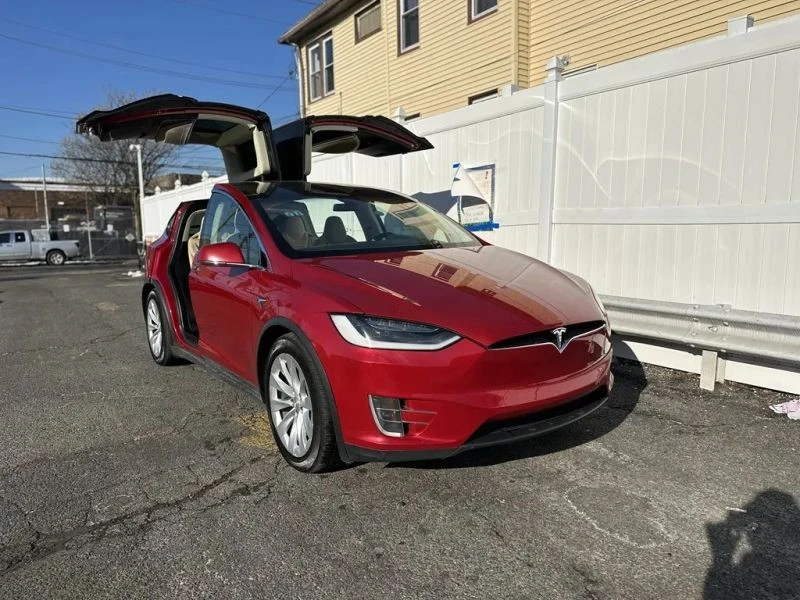 2017 Tesla Model X - Image 3 of 12