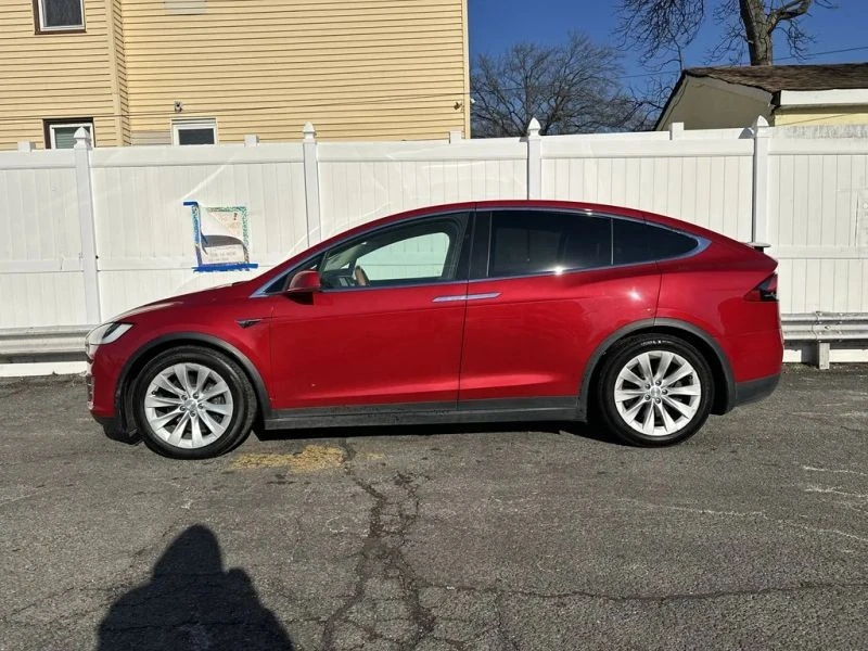 2017 Tesla Model X - Image 4 of 12
