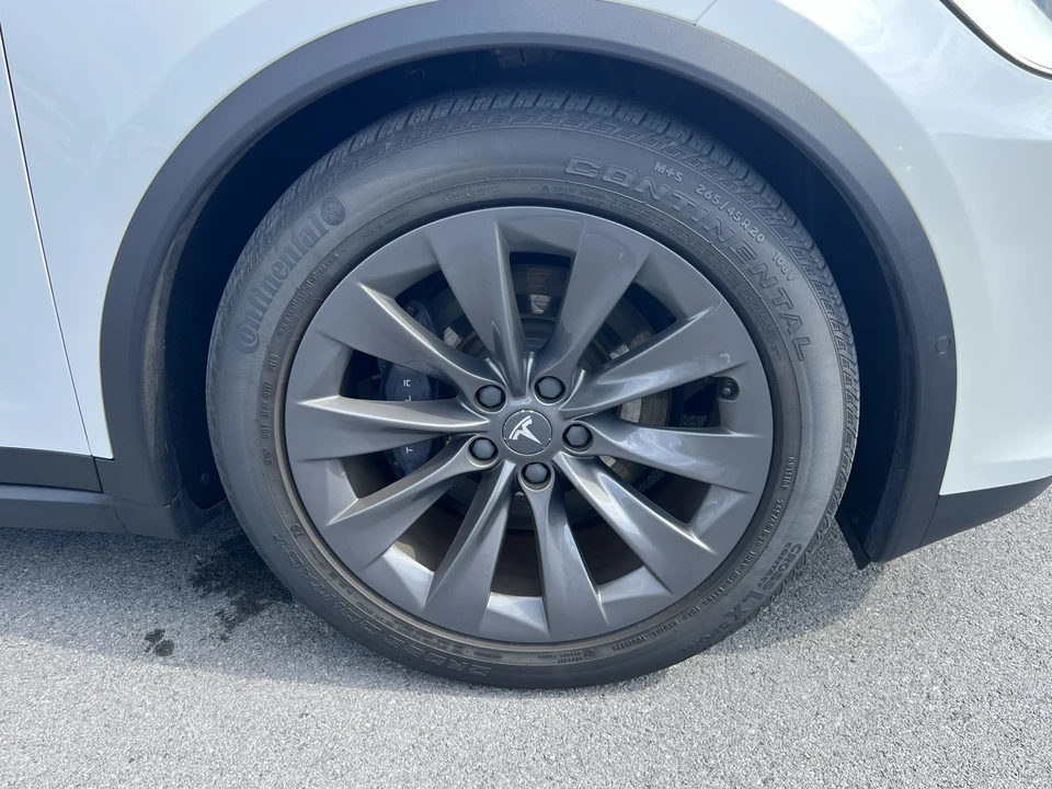 2017 Tesla Model X - Image 27 of 31