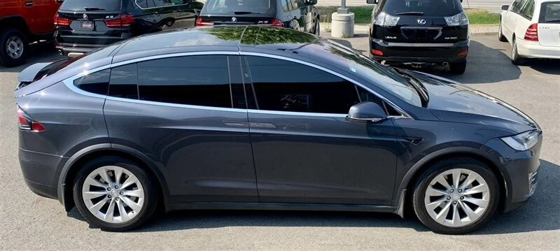 2017 Tesla Model X - Image 6 of 10