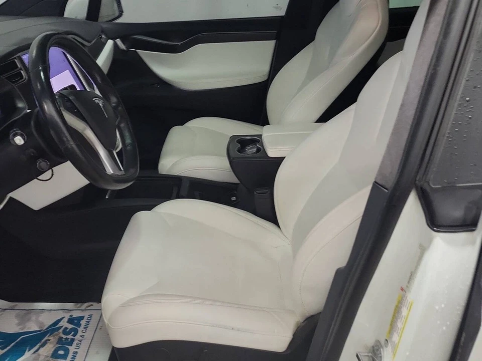 2017 Tesla Model X - Image 5 of 8