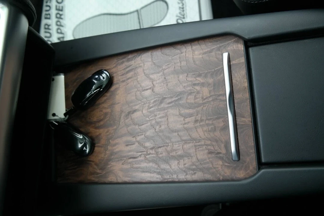 2017 Tesla Model X - Image 16 of 21