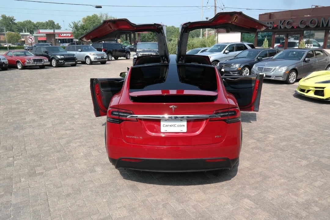 2017 Tesla Model X - Image 4 of 21
