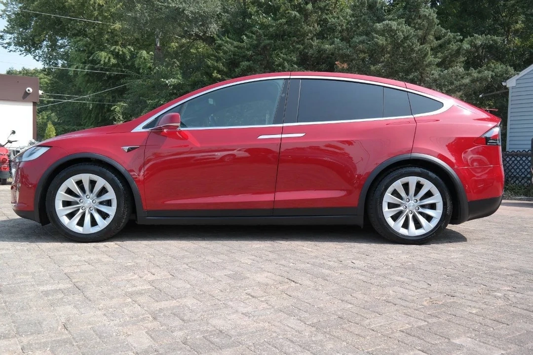 2017 Tesla Model X - Image 17 of 21