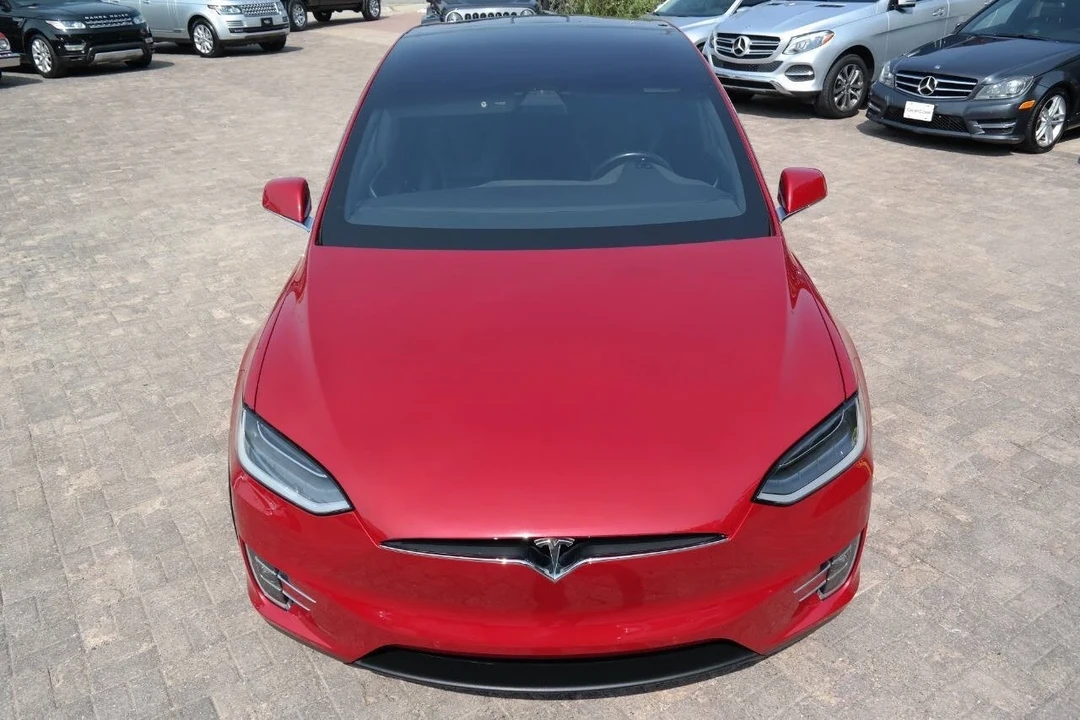 2017 Tesla Model X - Image 15 of 21