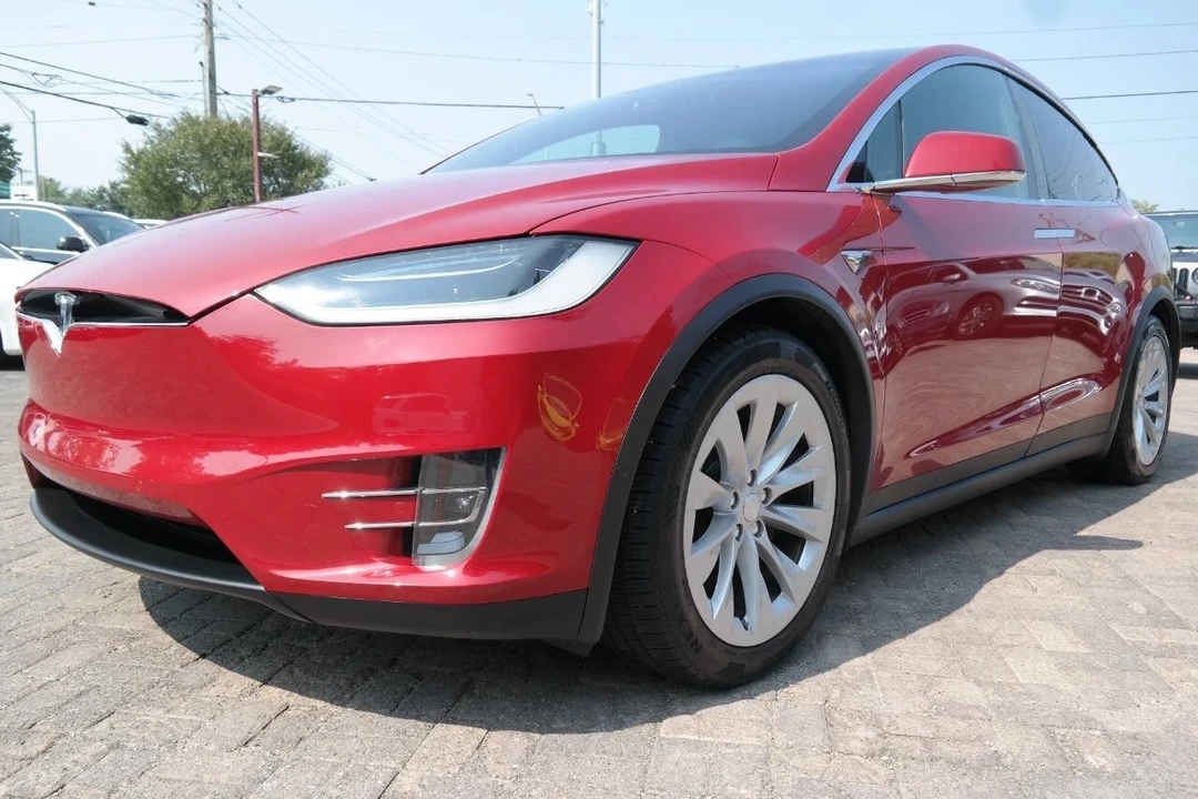 2017 Tesla Model X - Image 14 of 21