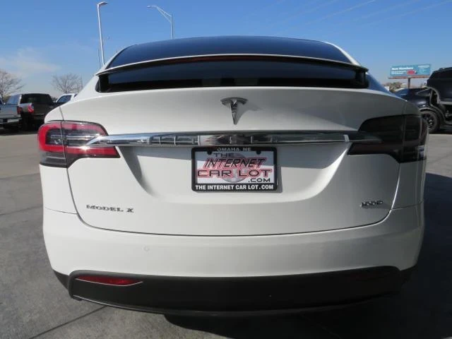 2017 Tesla Model X - Image 6 of 12