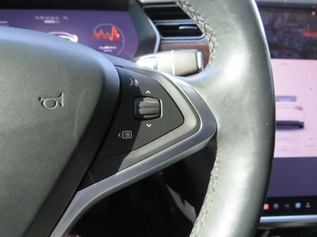 2017 Tesla Model X - Image 16 of 21