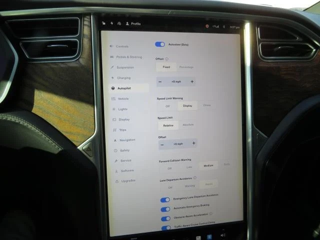 2017 Tesla Model X - Image 20 of 21