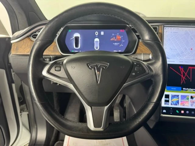 2017 Tesla Model X - Image 13 of 21