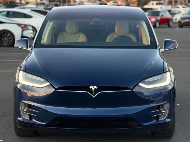 2017 Tesla Model X - Image 5 of 12
