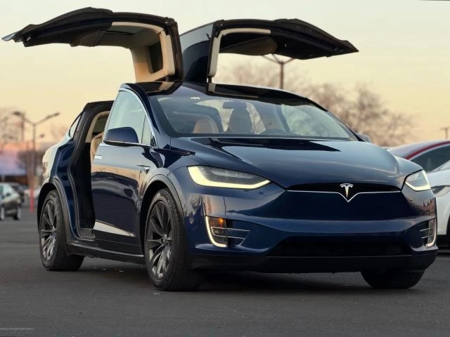 2017 Tesla Model X - Image 11 of 21