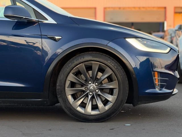 2017 Tesla Model X - Image 7 of 21