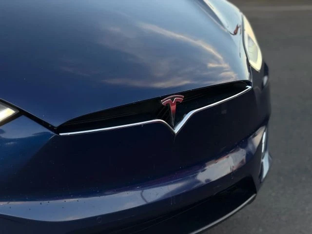 2017 Tesla Model X - Image 4 of 12