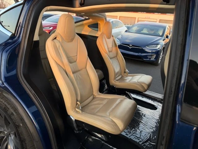 2017 Tesla Model X - Image 15 of 21