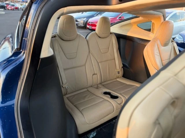 2017 Tesla Model X - Image 16 of 21