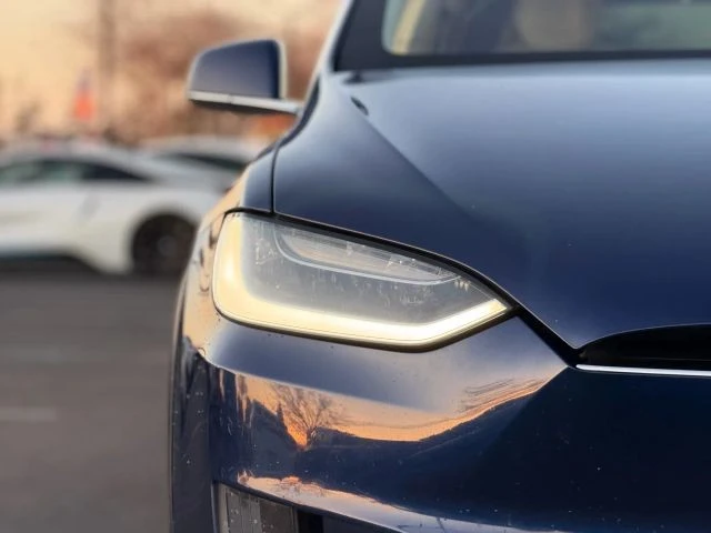 2017 Tesla Model X - Image 6 of 21