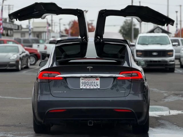2017 Tesla Model X - Image 12 of 12