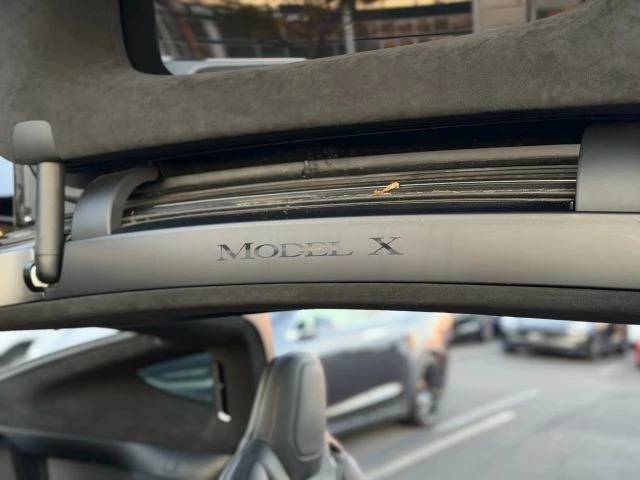2017 Tesla Model X - Image 20 of 21