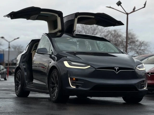2017 Tesla Model X - Image 12 of 21