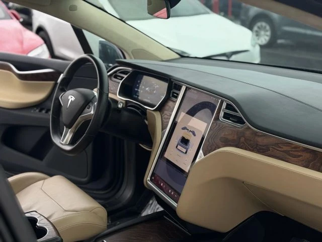 2017 Tesla Model X - Image 20 of 21