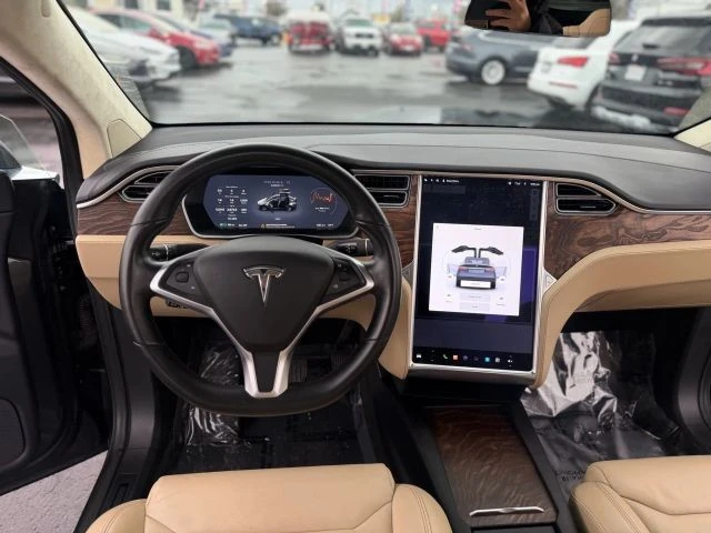 2017 Tesla Model X - Image 21 of 21