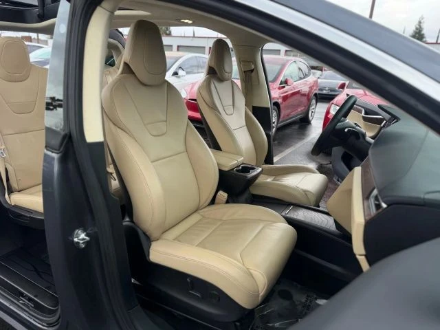 2017 Tesla Model X - Image 16 of 21