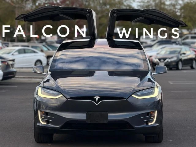 2017 Tesla Model X - Image 10 of 12