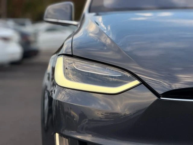 2017 Tesla Model X - Image 6 of 12