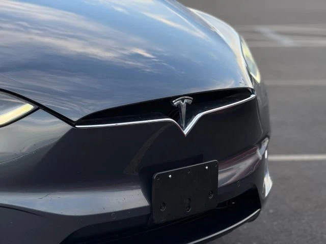 2017 Tesla Model X - Image 4 of 12