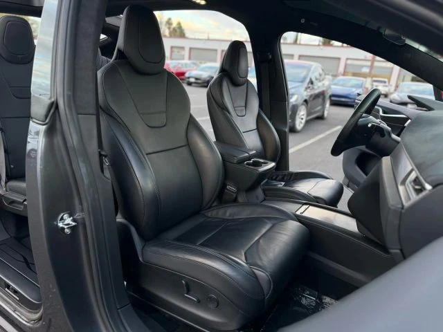 2017 Tesla Model X - Image 15 of 21