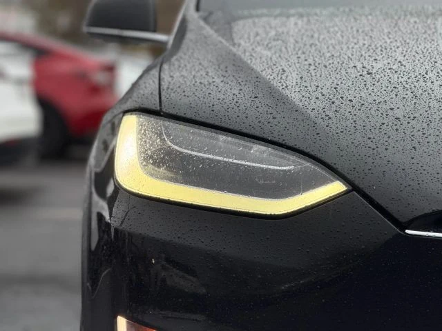 2017 Tesla Model X - Image 6 of 12