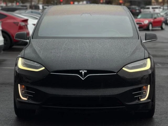 2017 Tesla Model X - Image 5 of 12