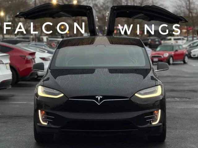 2017 Tesla Model X - Image 10 of 12