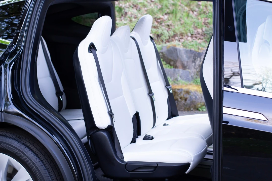 2017 Tesla Model X - Image 11 of 21