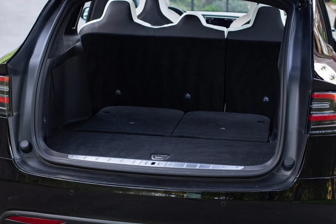 2017 Tesla Model X - Image 17 of 21