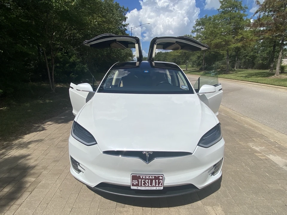2017 Tesla Model X - Image 20 of 21