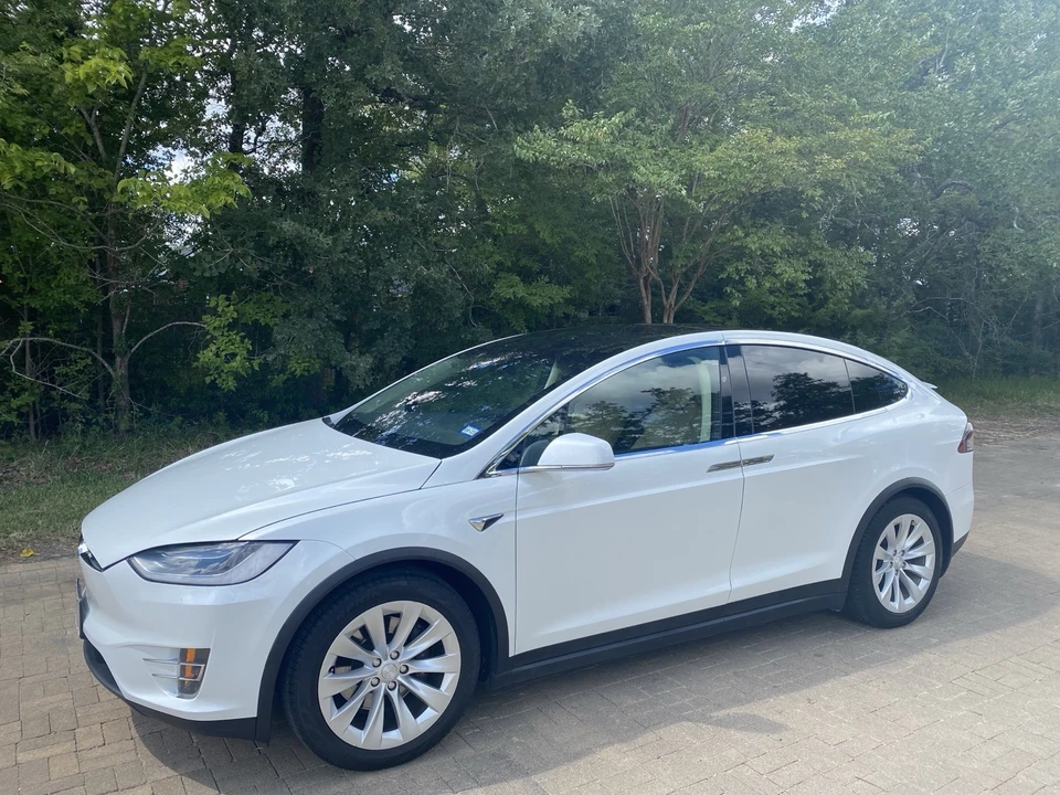 2017 Tesla Model X - Image 3 of 21